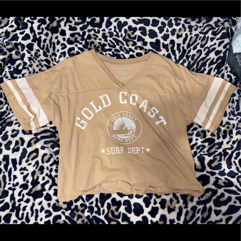 Cropped graphic tee